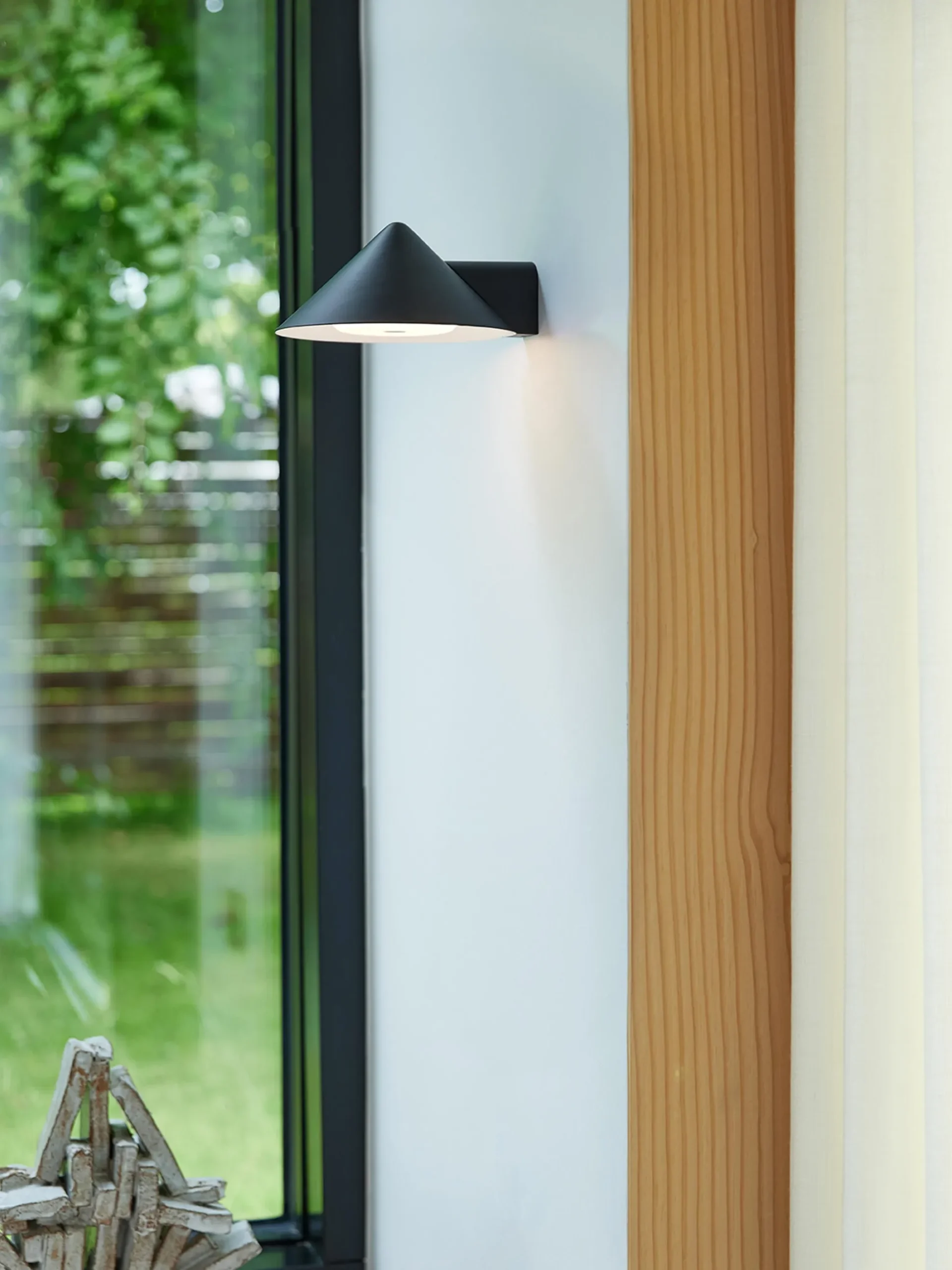 Applique a LED con luce regolabile Grasp