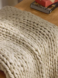 Coperta a maglia grossa fatta a mano Adyna