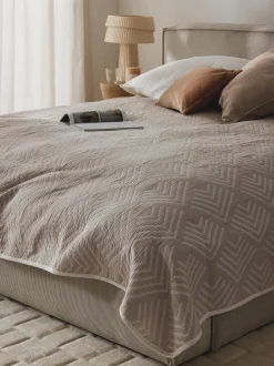 Copriletto jacquard con motivo grafico Milano