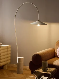 Lampada ad arco con base in travertino Cora
