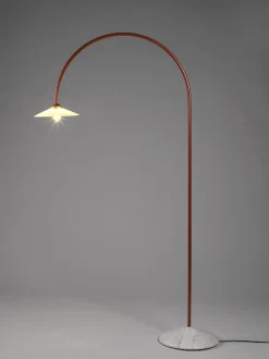 Lampada ad arco fatta a mano con base in marmo Moou