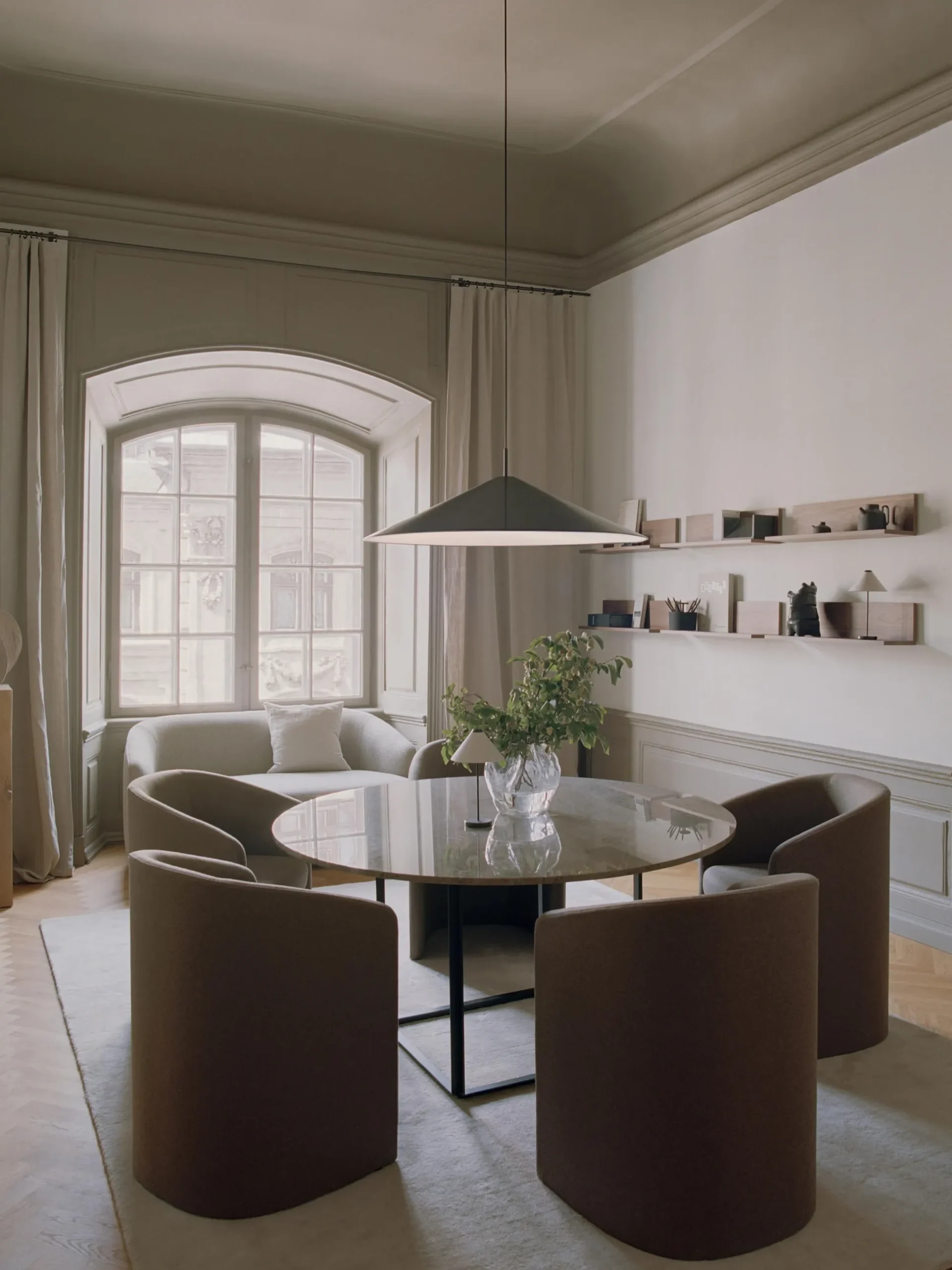 Lampada a sospensione grande con luce regolabile Brolly, Ø 90 cm