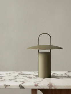 Lampada da tavolo a LED con luce regolabile e porta USB Ray