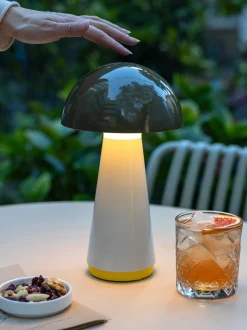 Lampada da tavolo portatile a LED con luce regolabile Bob