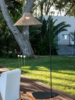 Lampada da terra a LED con luce regolabile fatta a mano con telecomando Niza