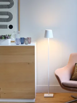 Lampada da terra a LED con luce regolabile Poldina Pro L, regolabile in altezza