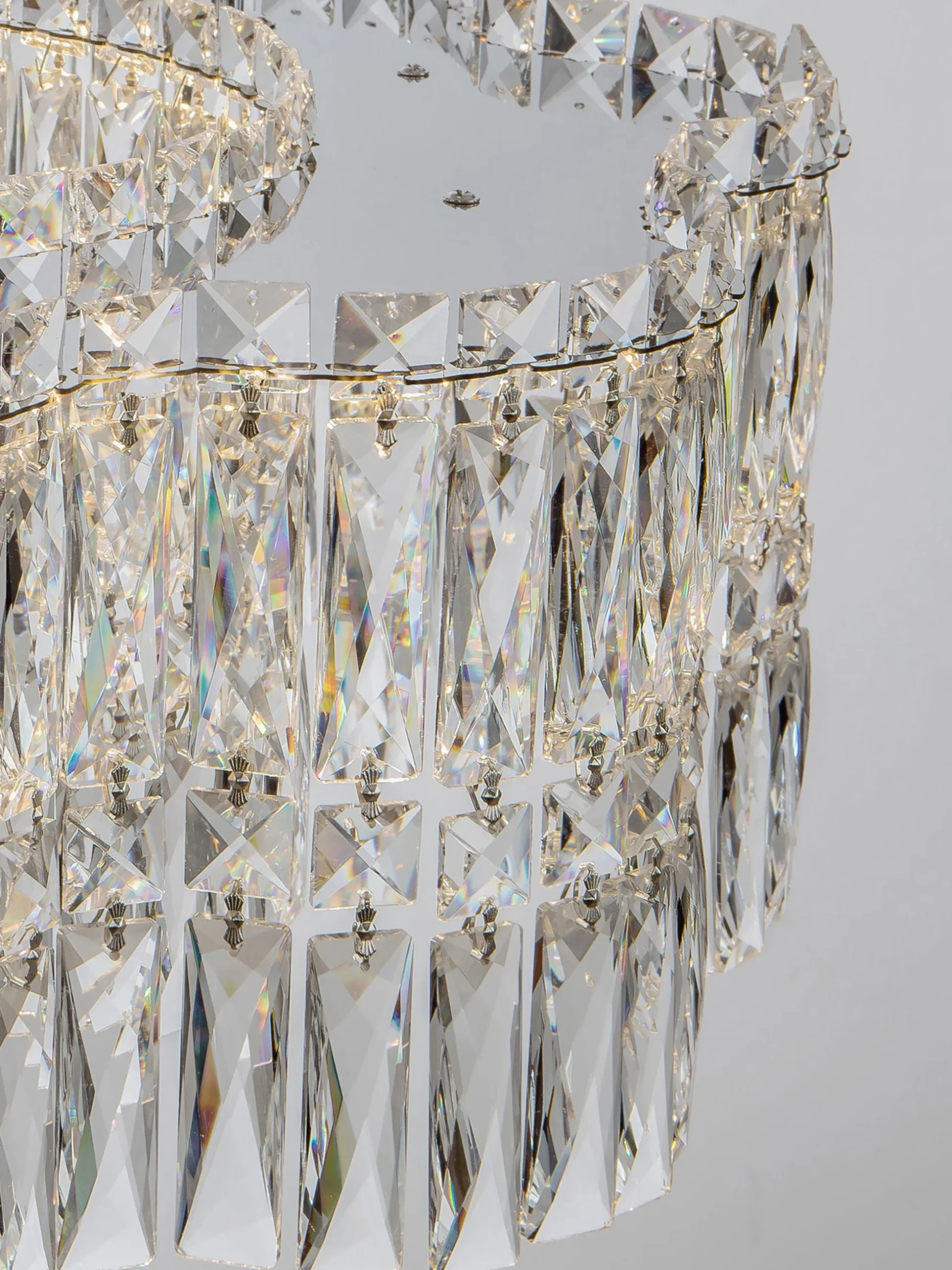 Lampadario in cristallo a LED con luce regolabile Nuvia