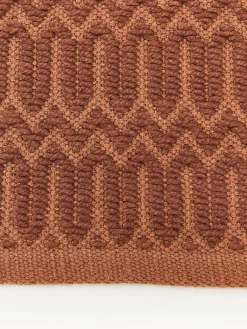 Passatoia da esterno tessuto a mano con motivo geometrico Rune