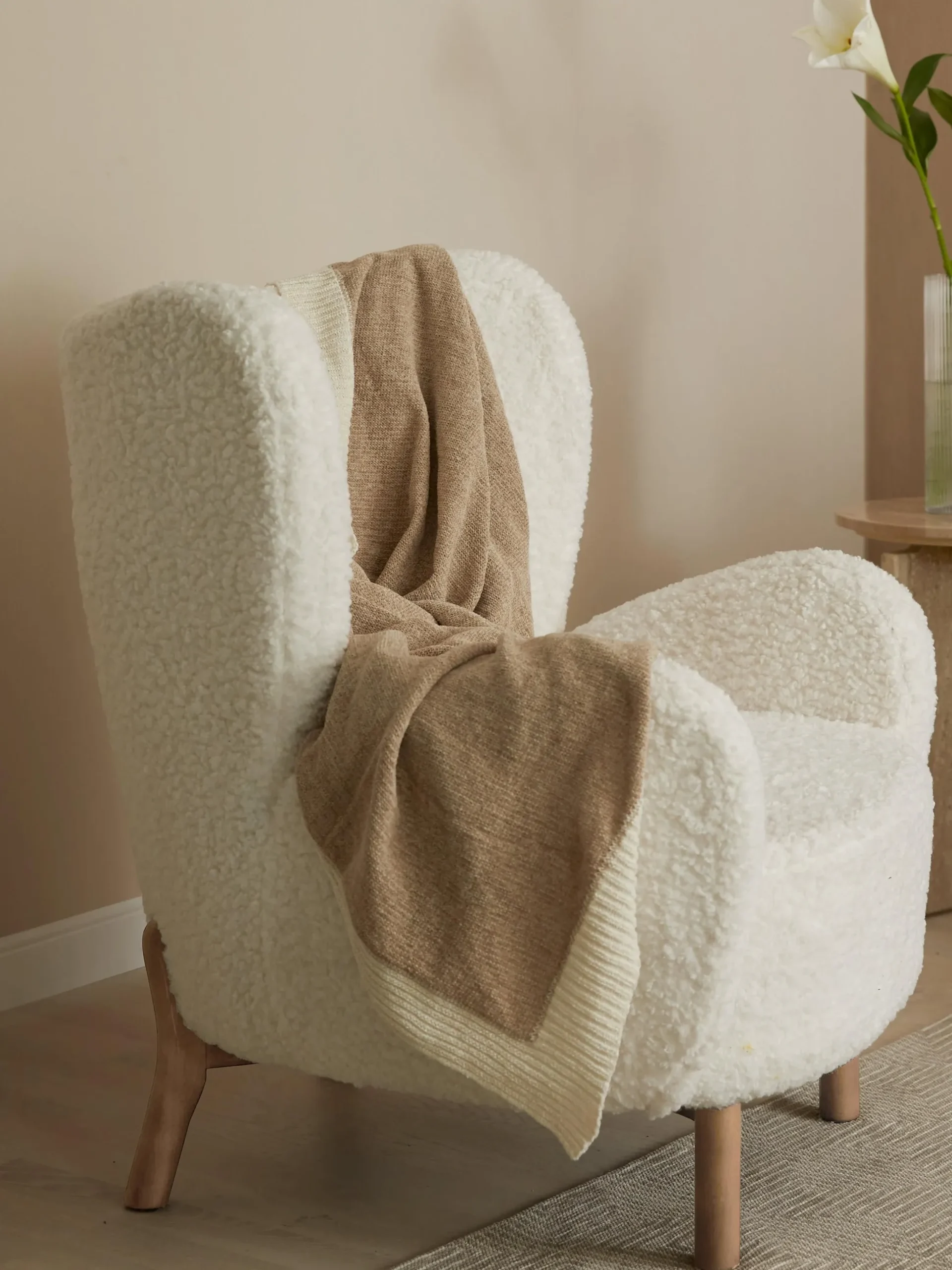 Poltrona Bergère in teddy Kalia