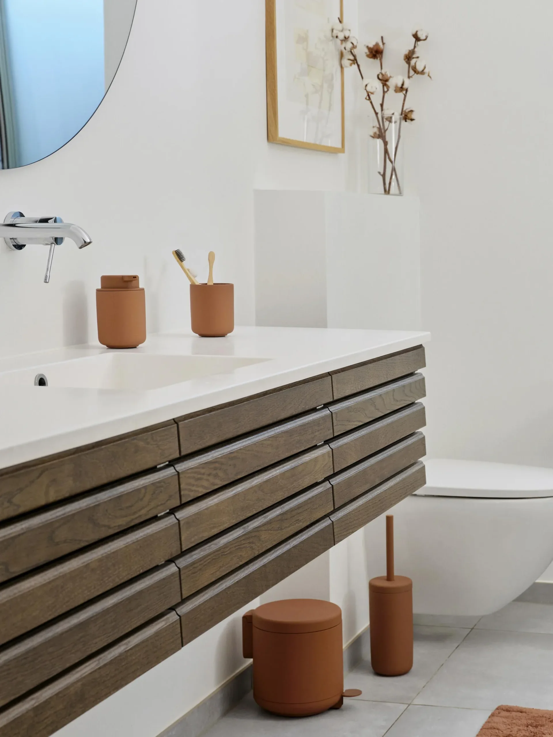 Porta spazzolino con superficie soft-touch Ume