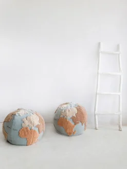 Pouf per bambini fatto a mano World Map
