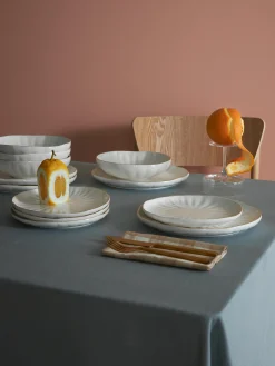Servizio di piatti in porcellana con rilievo Sali, 4 persone (12 pz)
