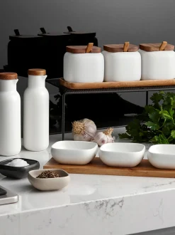 Set di contenitori con vassoio Essentials 4 pz