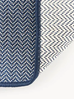 Tappeto reversibile da interno-esterno con motivo zigzag Cort